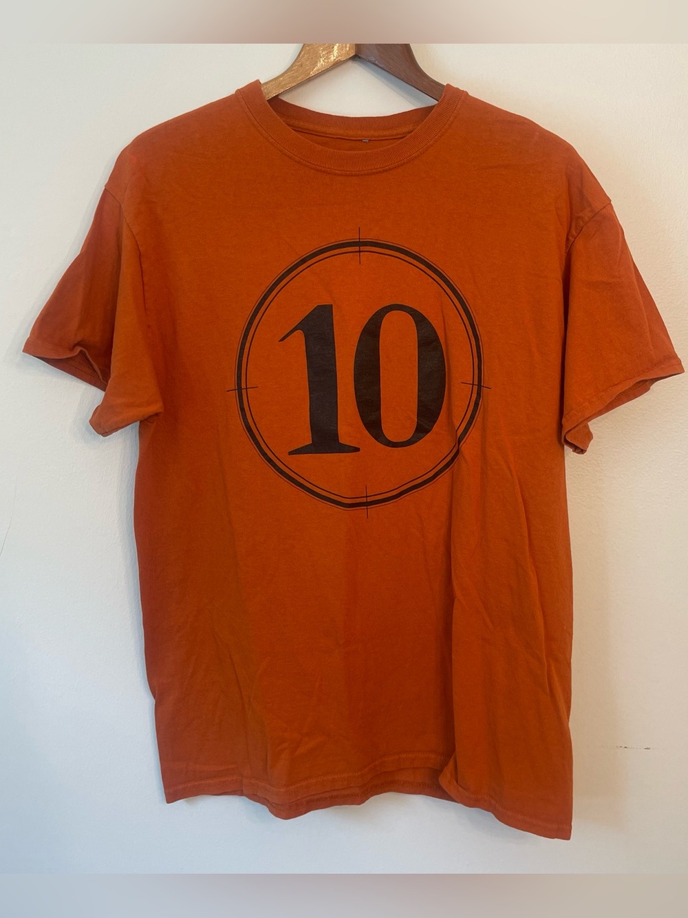 Villains 10 Orange band tee ( Yuth Forever ) L